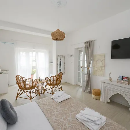 Giosuero Апартаменты *